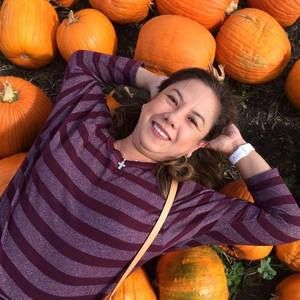 Meet your Posher, Elena